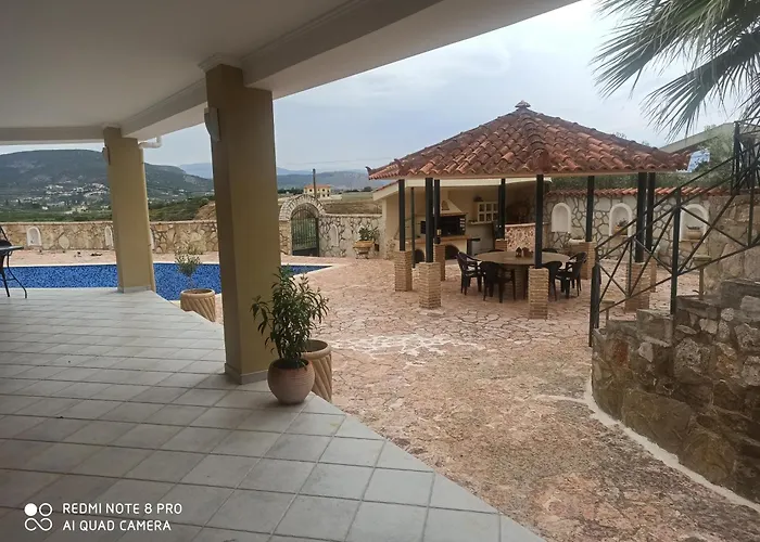 Achilles Apartment